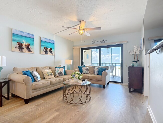 Building Photo - 8350 Estero Blvd