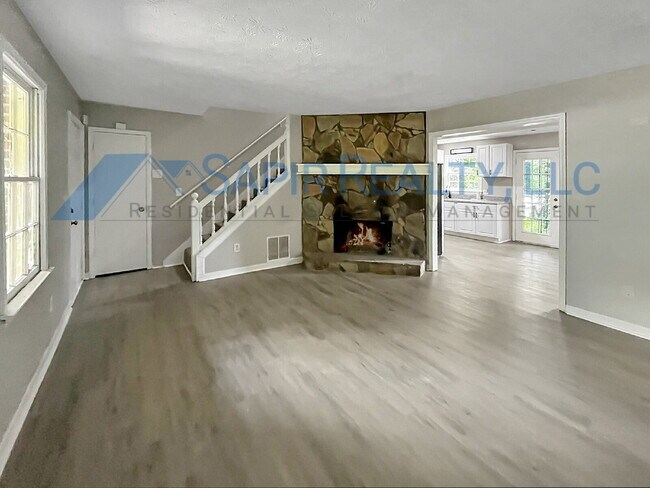 Foto del edificio - For Rent: Renovated 3 Bedroom, 2 Bathroom ...