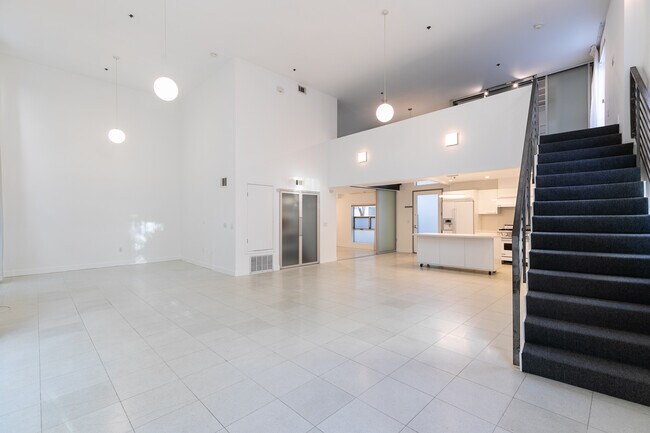Foto del edificio - 13326 Beach Ave