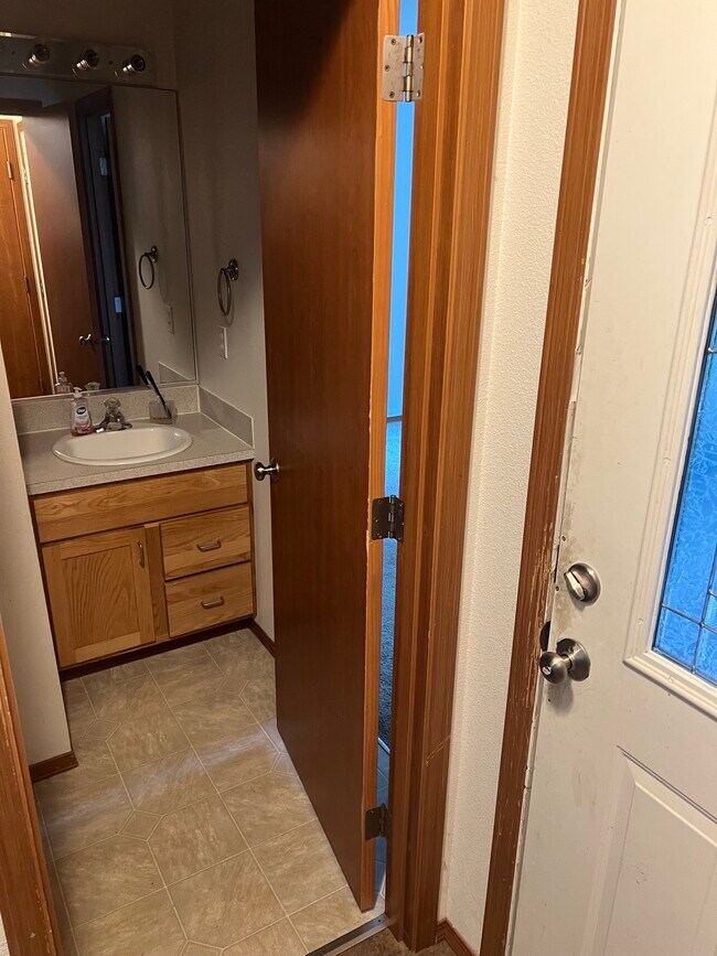 Main floor 3/4 bath - 6223 54th Avenue Ct W
