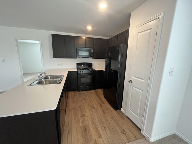 Building Photo - 2308 Red Sky Dr