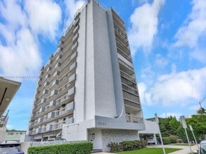 Building Photo - 1345 West Ave
