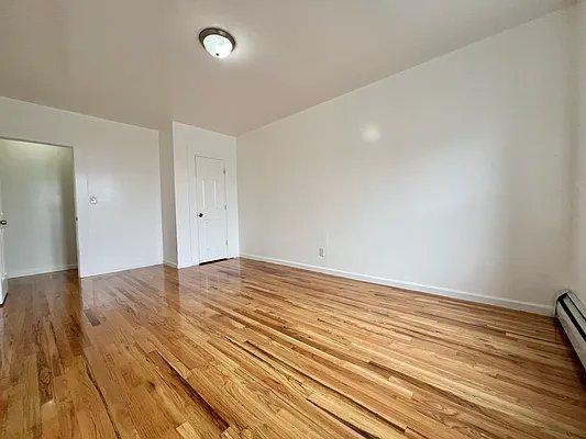 Building Photo - 2 bedroom in Bronx NY 10468