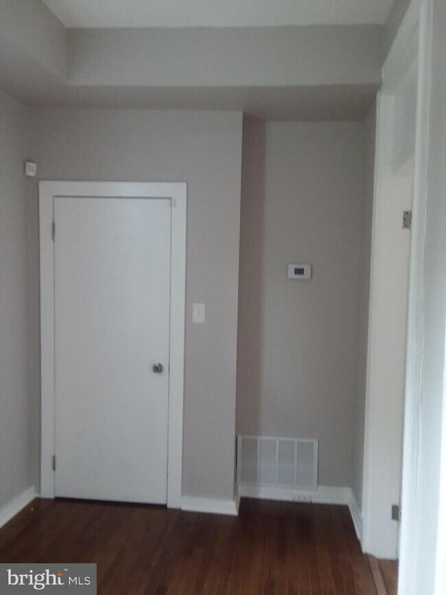 2012 Mt Royal Terrace Unit 2, Baltimore, MD 21217 Room for Rent in