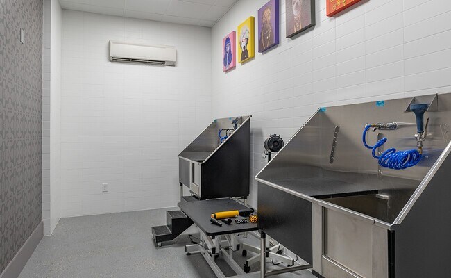 Foto del edificio - 170 Malone St