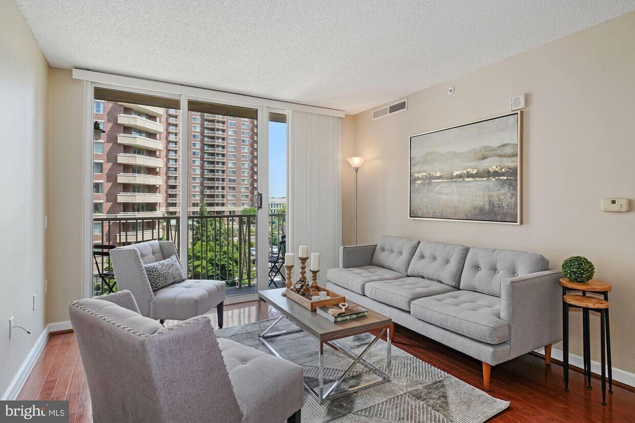 Foto principal - 880 N Pollard St