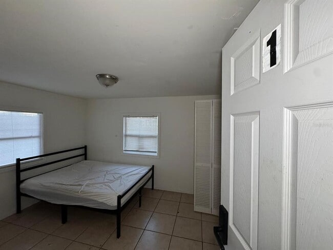 Building Photo - 4638 America St