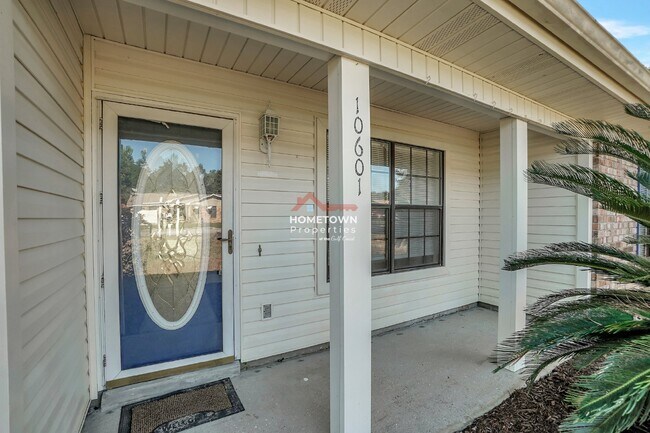 Building Photo - 3 Bedroom Home near NAS Pensacola