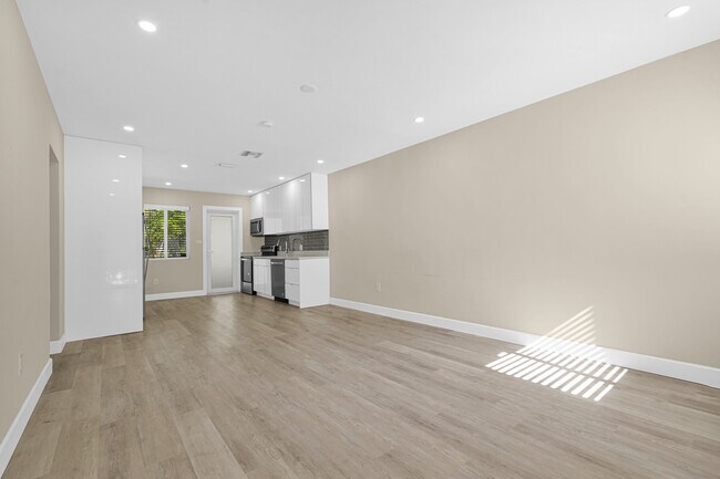 Foto del edificio - 11919 NE 8th Ave