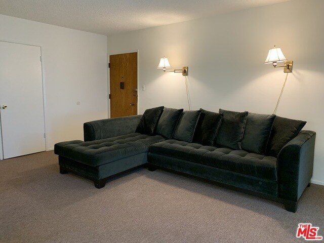 Foto principal - 1331 N Gardner St