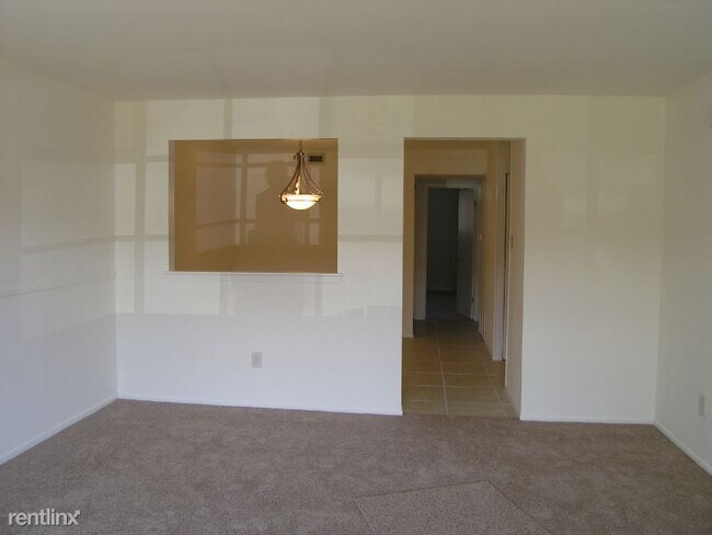Building Photo - 2 br, 1 bath Condo - 1109 Vincent Rd