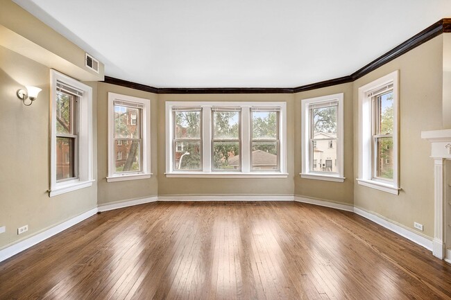 Foto del edificio - 7147-49 S Cornell Ave