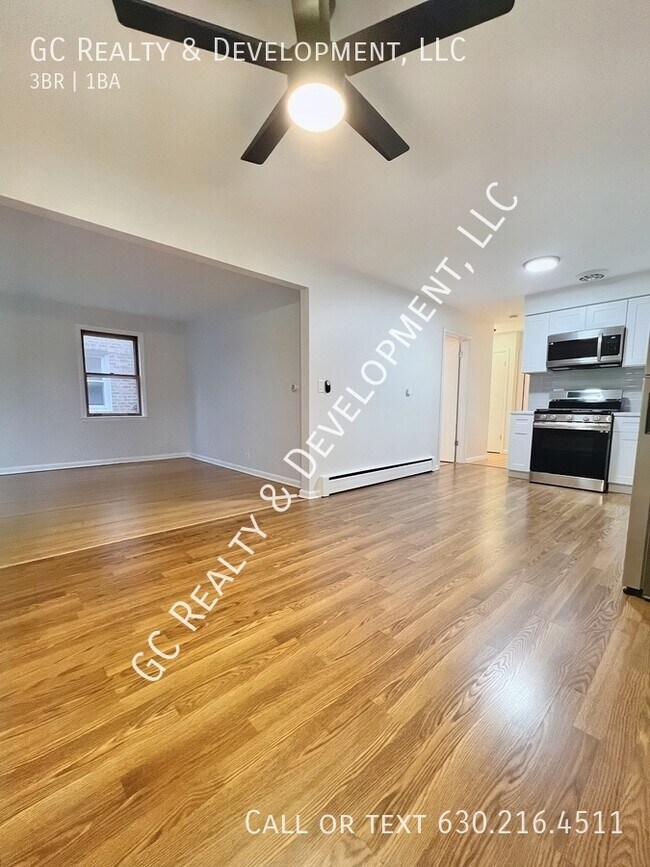 Building Photo - NEW! NEW! NEW! READY IMMEDIATELY! SPACIOUS...