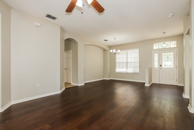 Foto del edificio - 5430 Twin Creeks Dr