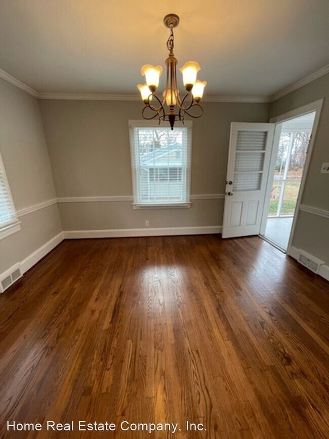 Foto del edificio - 3 br, 2 bath House - 1021 N. Peace Haven Road