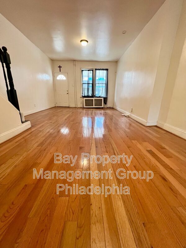Building Photo - 3438 N Bodine St