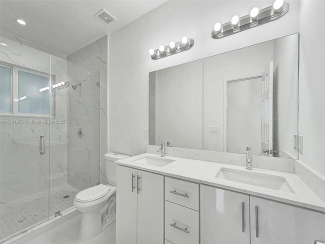 Foto del edificio - 2631 E 7th Ave