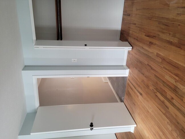 Foto del edificio - 6488 Ridge Rd