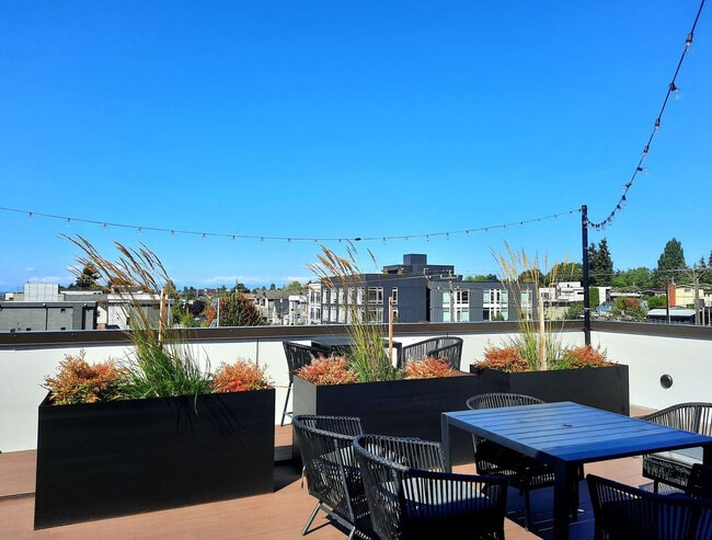 Building Photo - Contemporary Studios in Desirable Ballard Neighborhood!