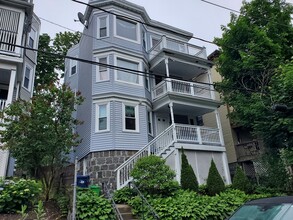 Building Photo - 11 Juliette St