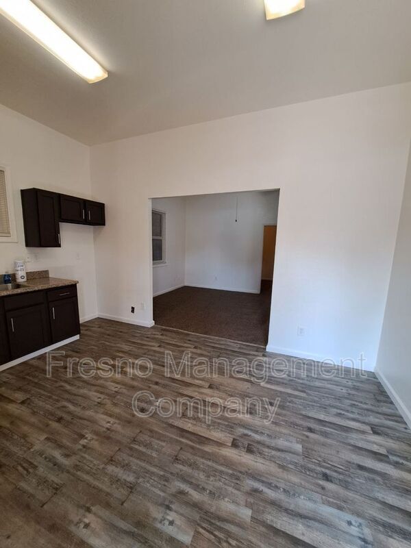 Picture of 439 N Glenn Ave, Fresno, CA 93701 - Condo for Rent in Fresno, CA ...