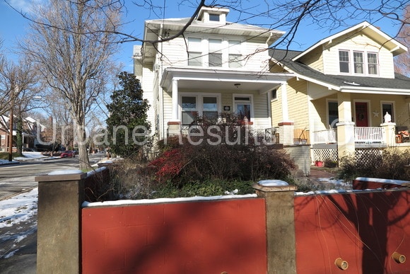 Building Photo - 713 Van Buren St NW