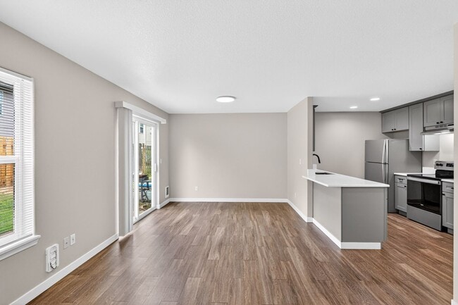 Photo - Newly Renovated Townhouse