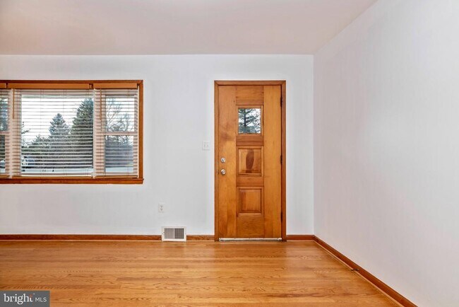 Foto del edificio - 7927 Old Seventh St