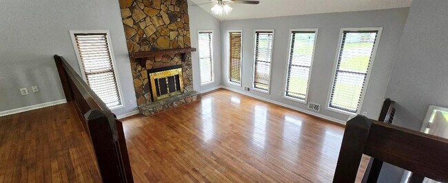 Foto del edificio - 2870 Creekwood Ln NW