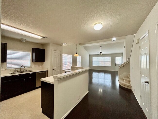 Foto del edificio - 10623 Sugar Trace Dr