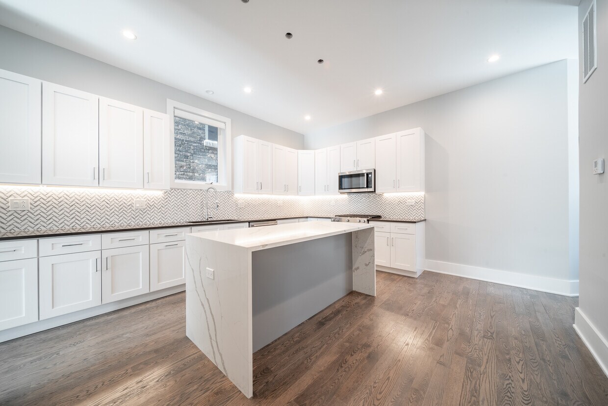 Foto principal - 556 W 18th St