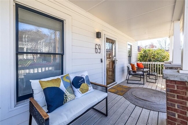 Foto del edificio - 69 Randolph St NE