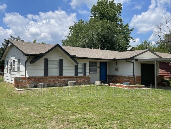 Photo - 2325 N Redmond Ave House