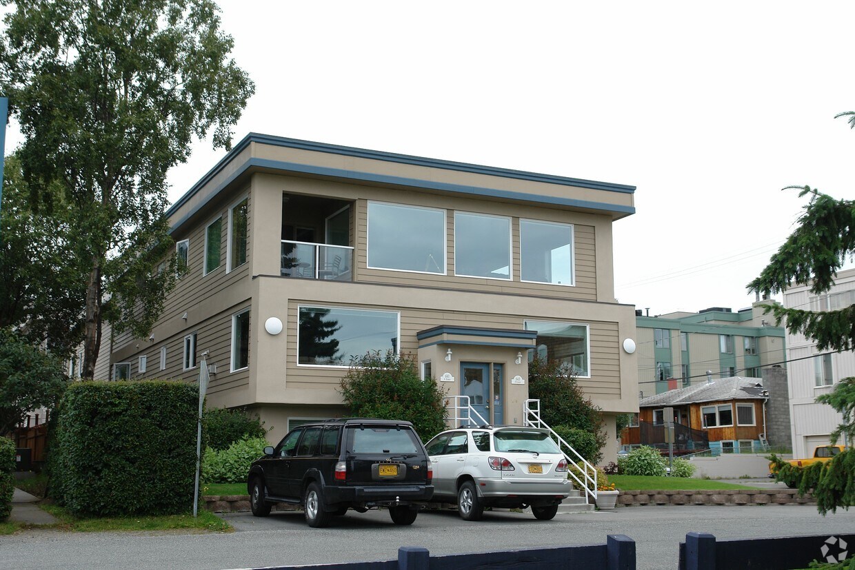 641643 O Pl, Anchorage, AK 99501 Apartments in Anchorage, AK
