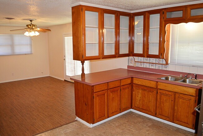 Foto del edificio - Charming Home In Waverly Park Addition