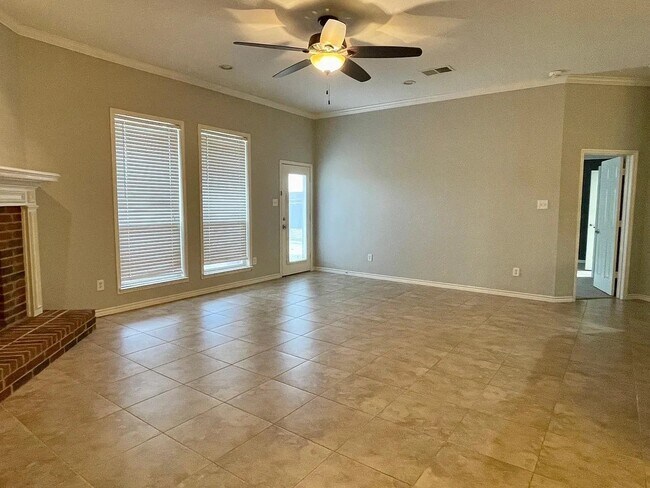 Building Photo - 5330 Golfside Dr