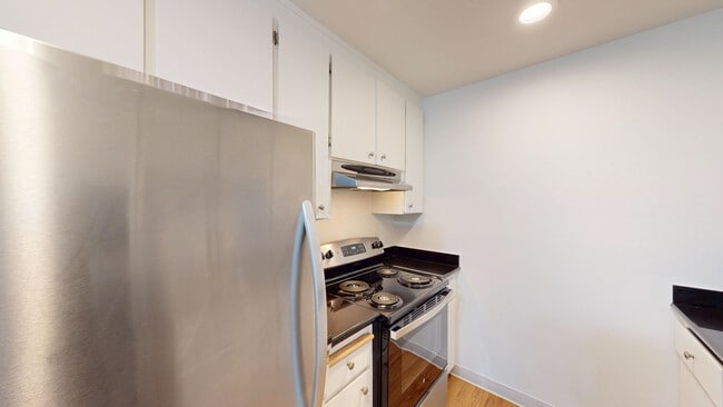 Building Photo - 450 Alameda del Prado