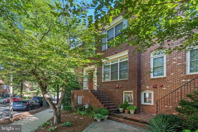 Foto del edificio - 727 N Vermont St