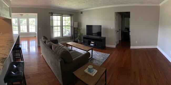 Building Photo - 3560 Sherbrooke Cir
