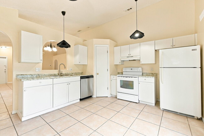 Building Photo - 12641 Parkbury Dr
