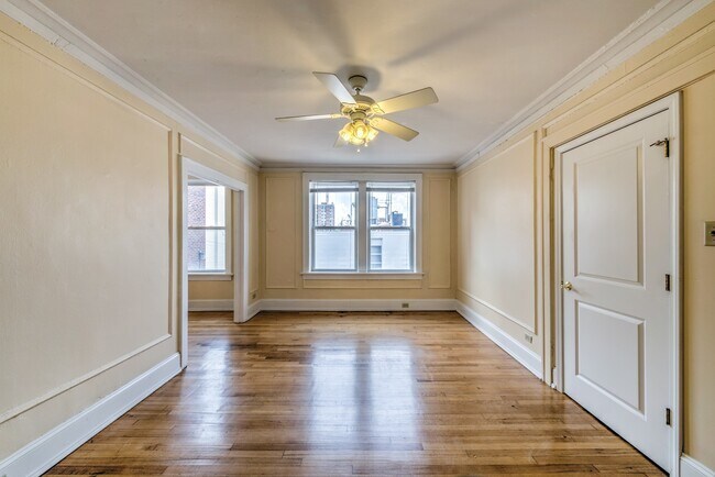Foto del interior - 4616 Lindell Blvd. (Carleton Apt)