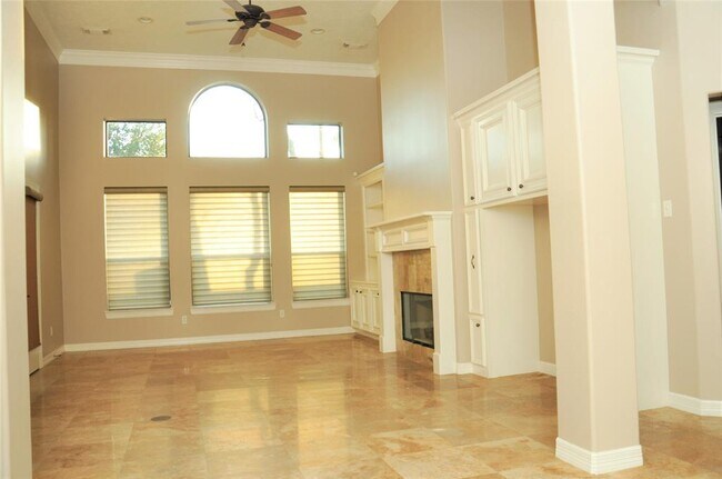 Foto del edificio - 3127 Canyon Oak Ct