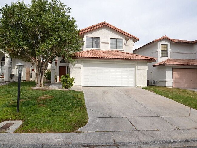 Building Photo - 4873 Fiesta Lakes St