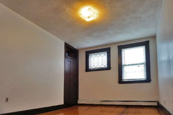 Building Photo - 159 Brown St