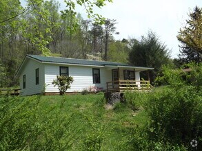 Building Photo - 450 S Painter Rd