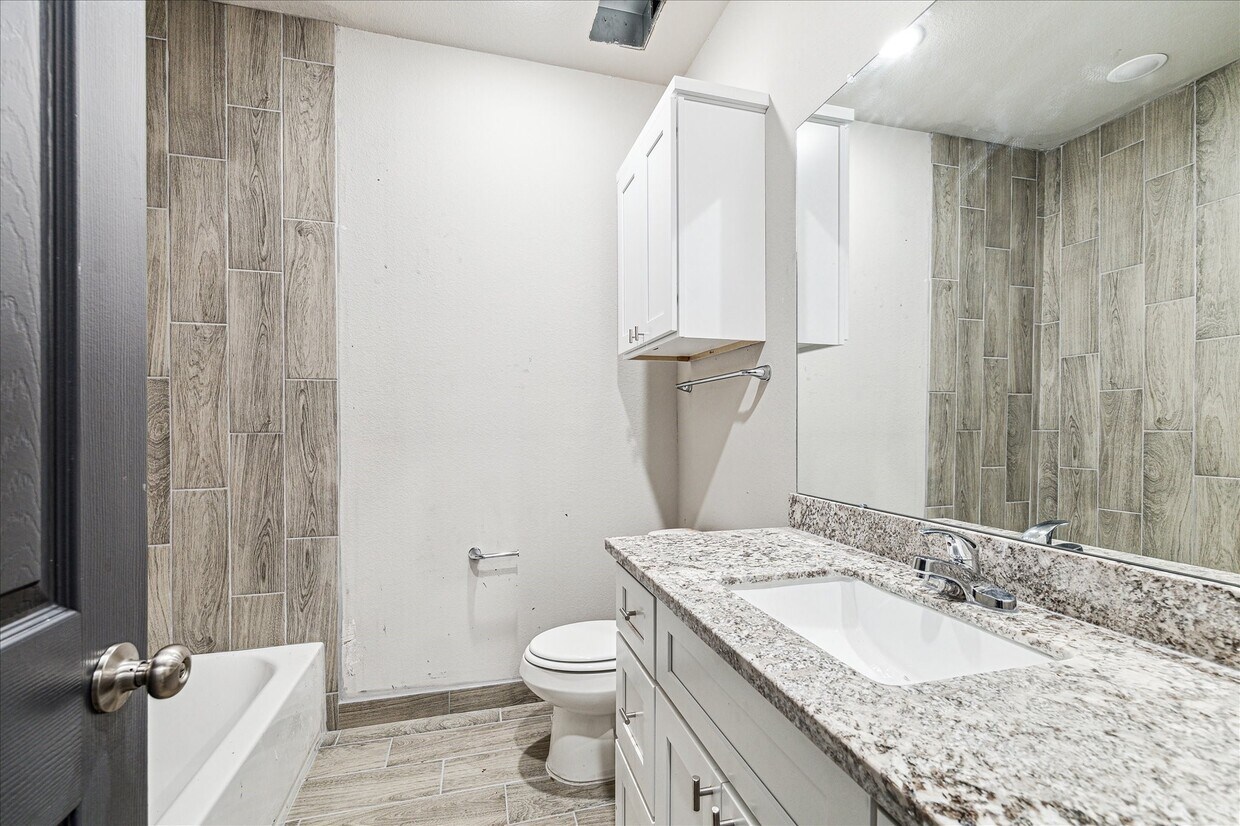 Foto del edificio - 7912 Bowen St