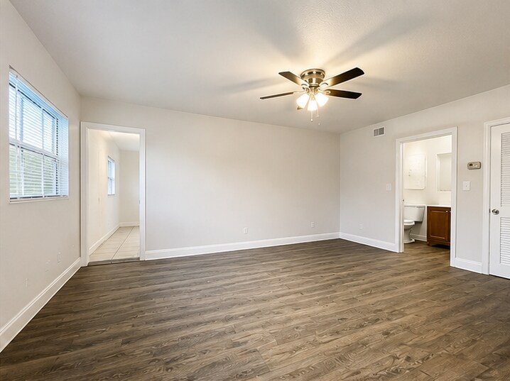 Foto del edificio - 2211 W Woodlawn Ave
