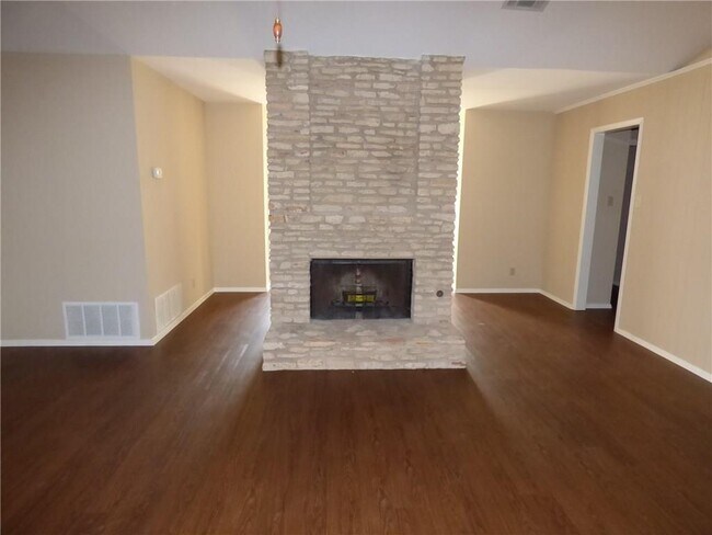Building Photo - 4205 Steve Scarbrough Dr