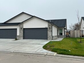 Building Photo - 15608 E 21st Ct N