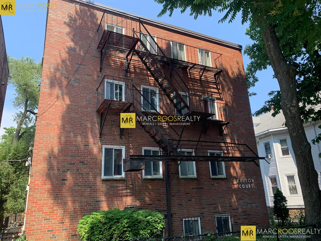 Primary Photo - 200 Kelton St